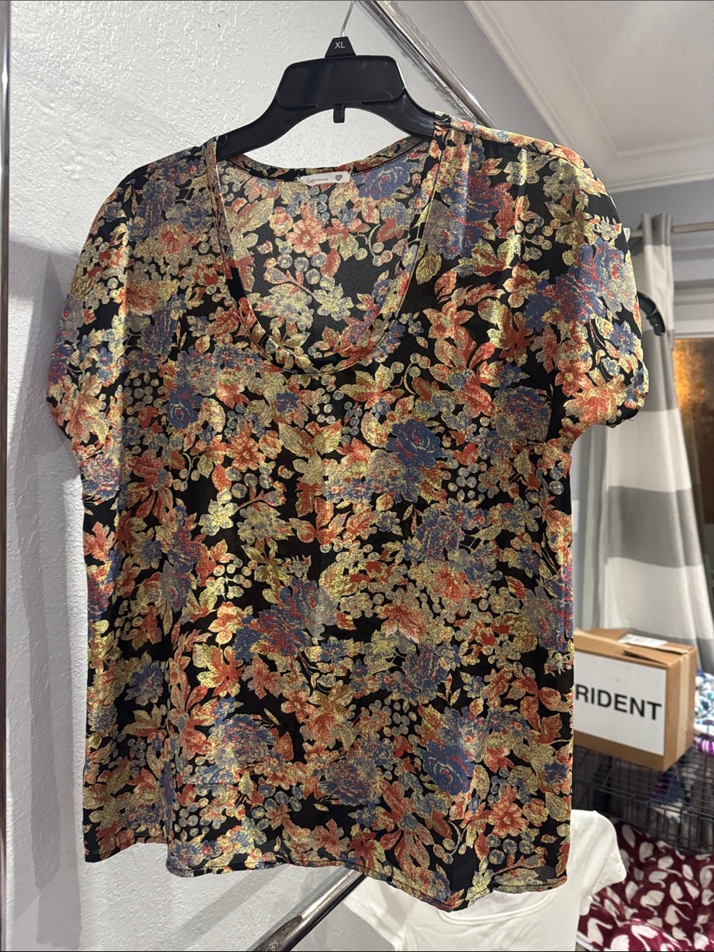 Soprano Black Floral Metallic Scoop Neck Short Sleeve Top